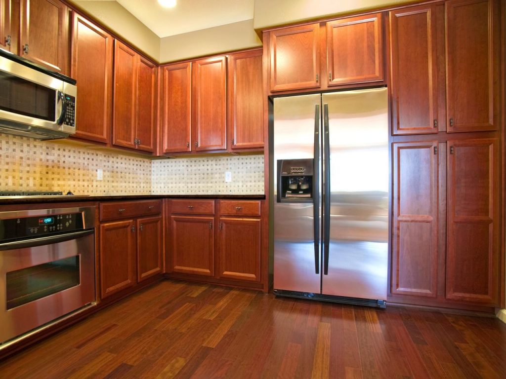oak-kitchen-cabinet