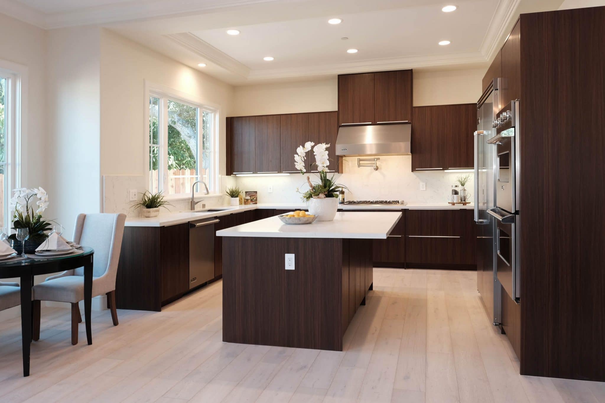 Top 9 Hardware Styles for Flat-Panel Kitchen Cabinets