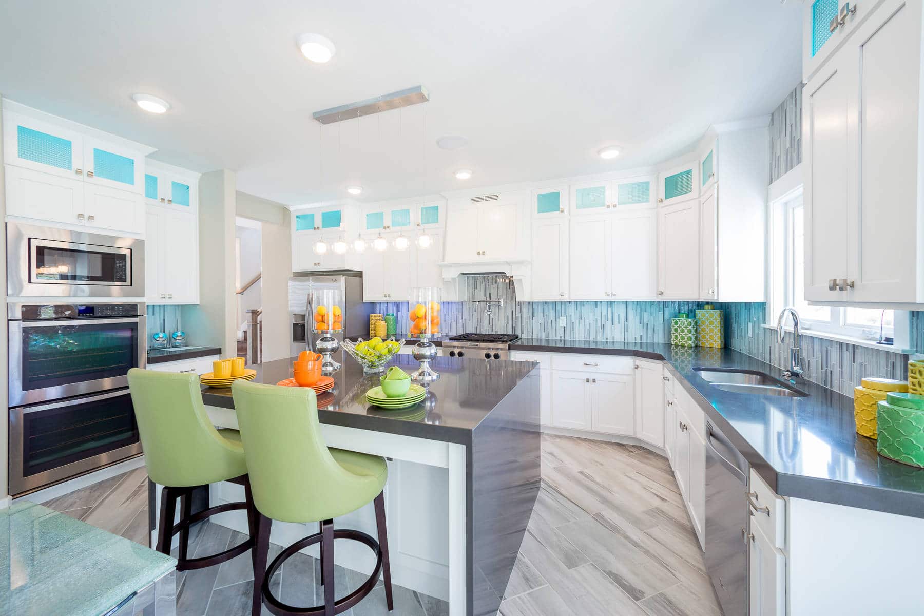 white-shaker-kitchen-cabinets-cool-color