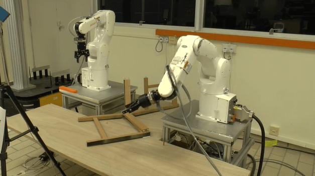 robot-building-rta-furniture