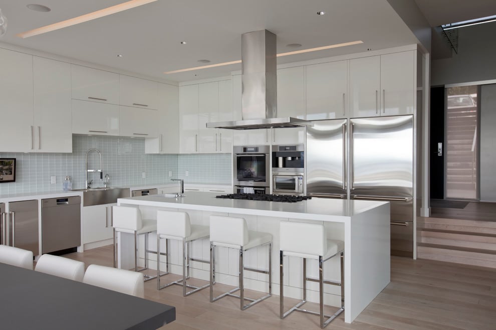 white-laminate-kitchen-cabinets