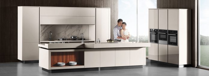 couple-enjoys-their-Euro-style-cabinets