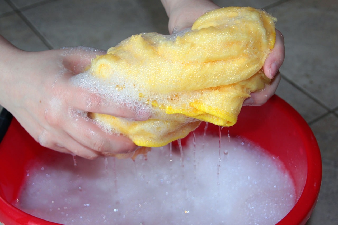 soft-cloth-soapy-water-washing-cleaning-your-kitchen-surfaces