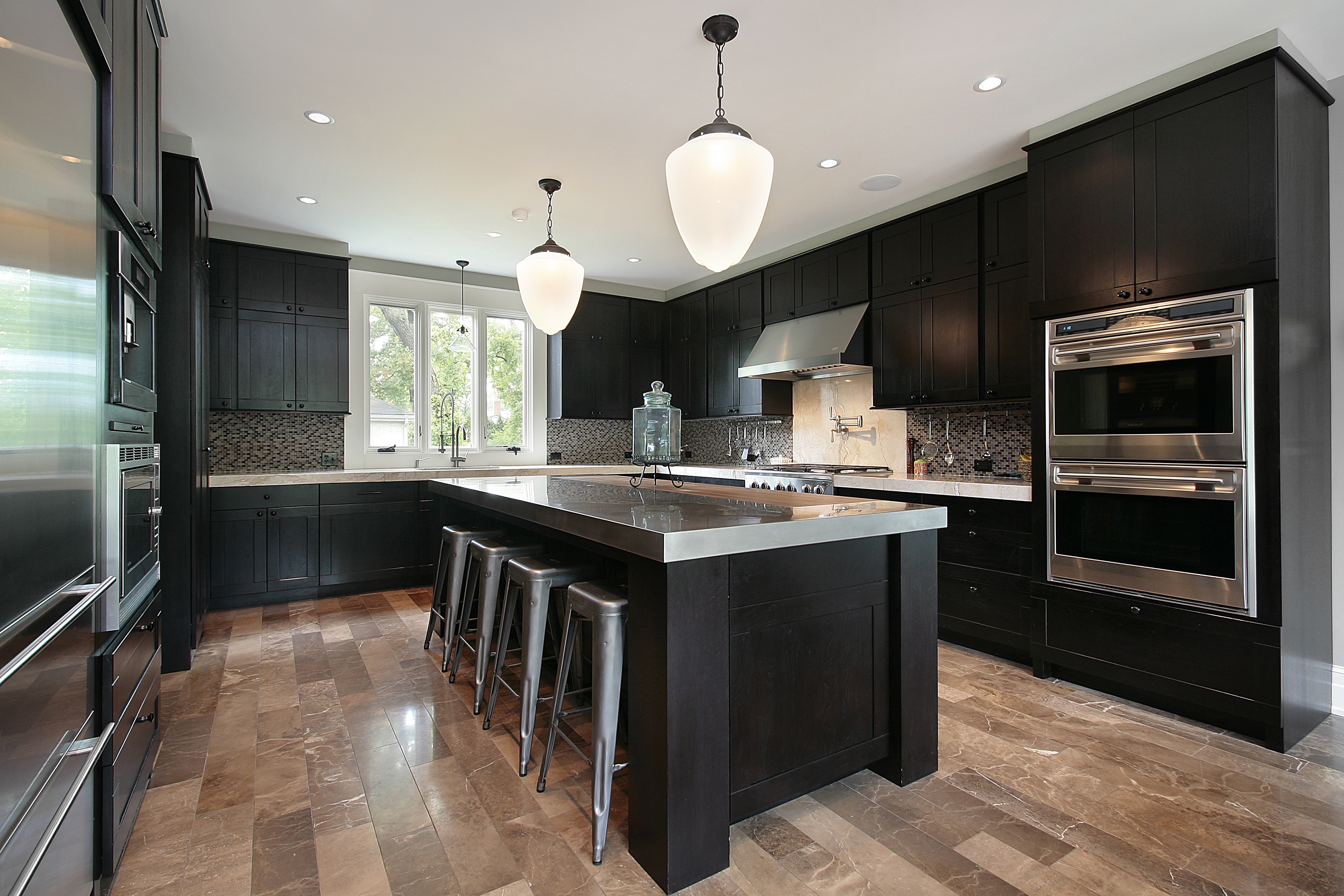 Dark Shaker Kitchen Cabinets