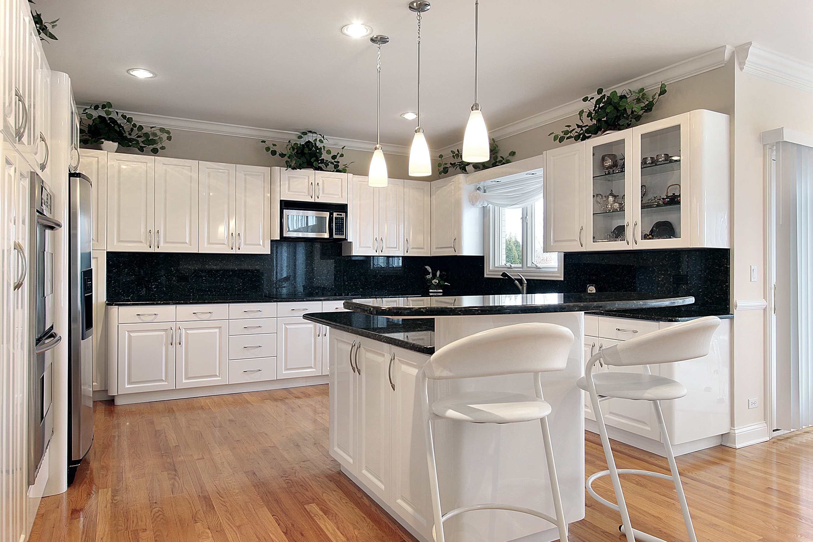 Best Countertop Options For White Cabinets