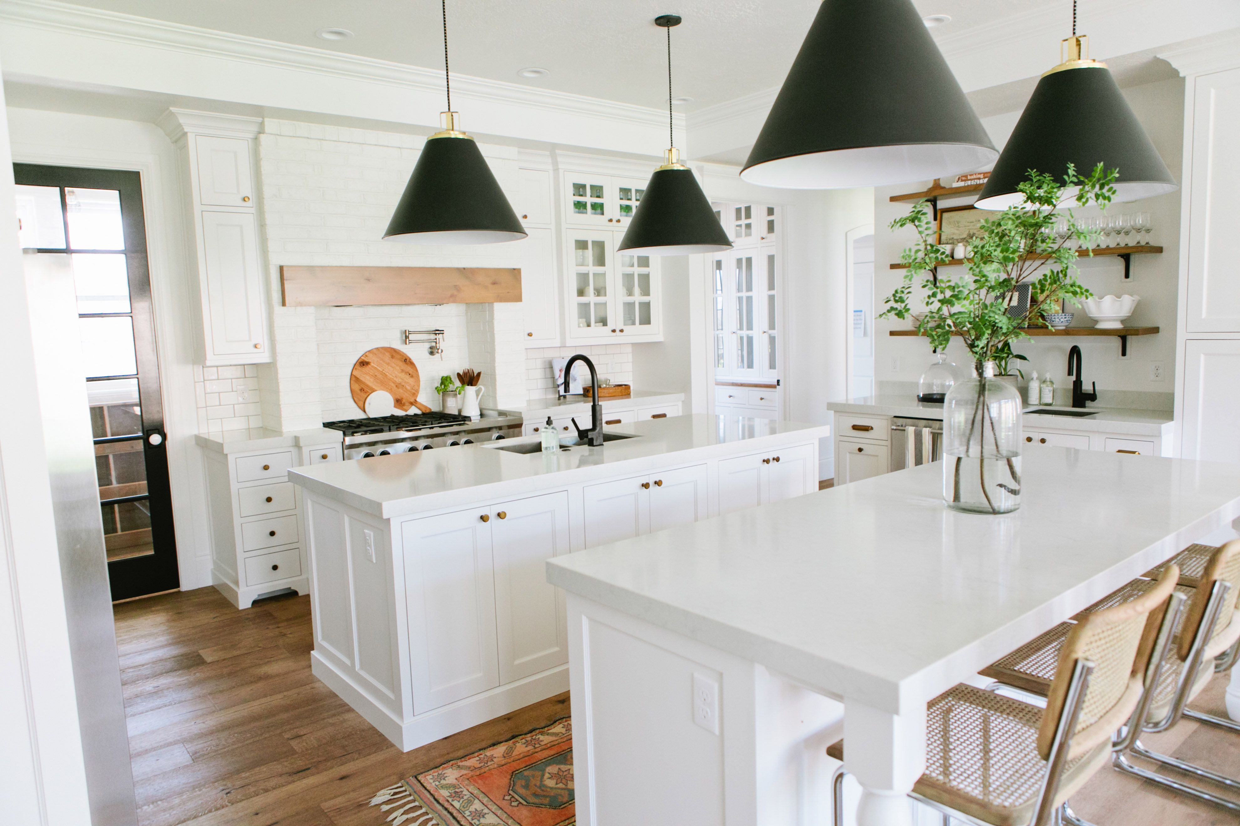 2020 kitchen trend white kitchen cabinet