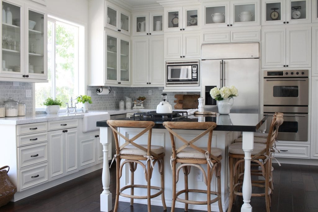 farmhouse style kitchen